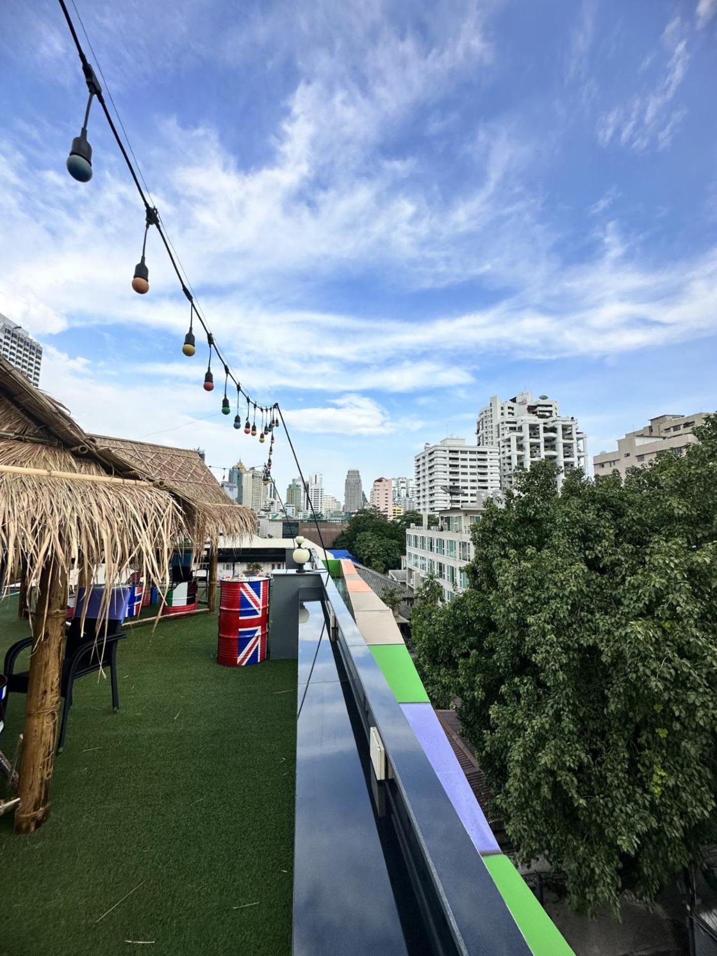 H-District Boutique Poshotel Bangkok Exterior photo